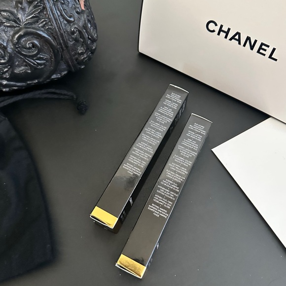 BNIB CHANEL LE ROUGE DUO ULTRA TENUE IN 48 - SOFT ROSE $48 - Picture 8 of 10